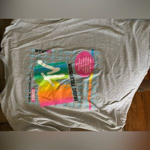 Grey mtv t shirt